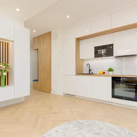 Luxury Wynalazek In Mokotów By Renters Prestige Apartamento
